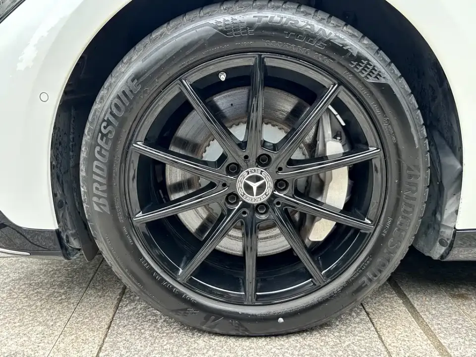 Mercedes-Benz EQE
