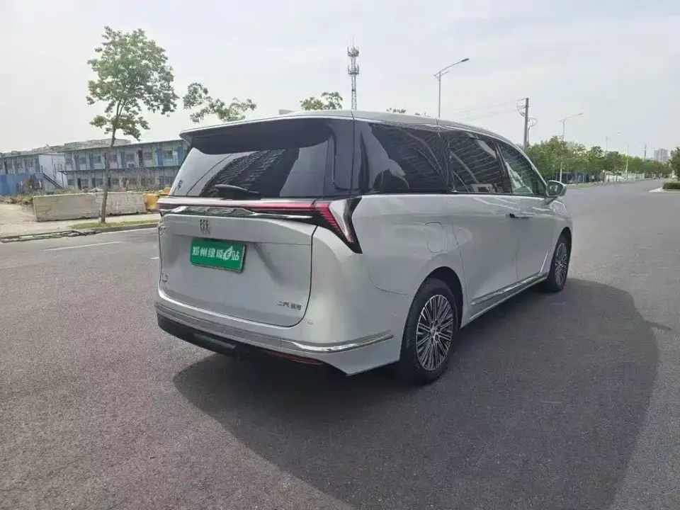 Buick GL8 Hybrid