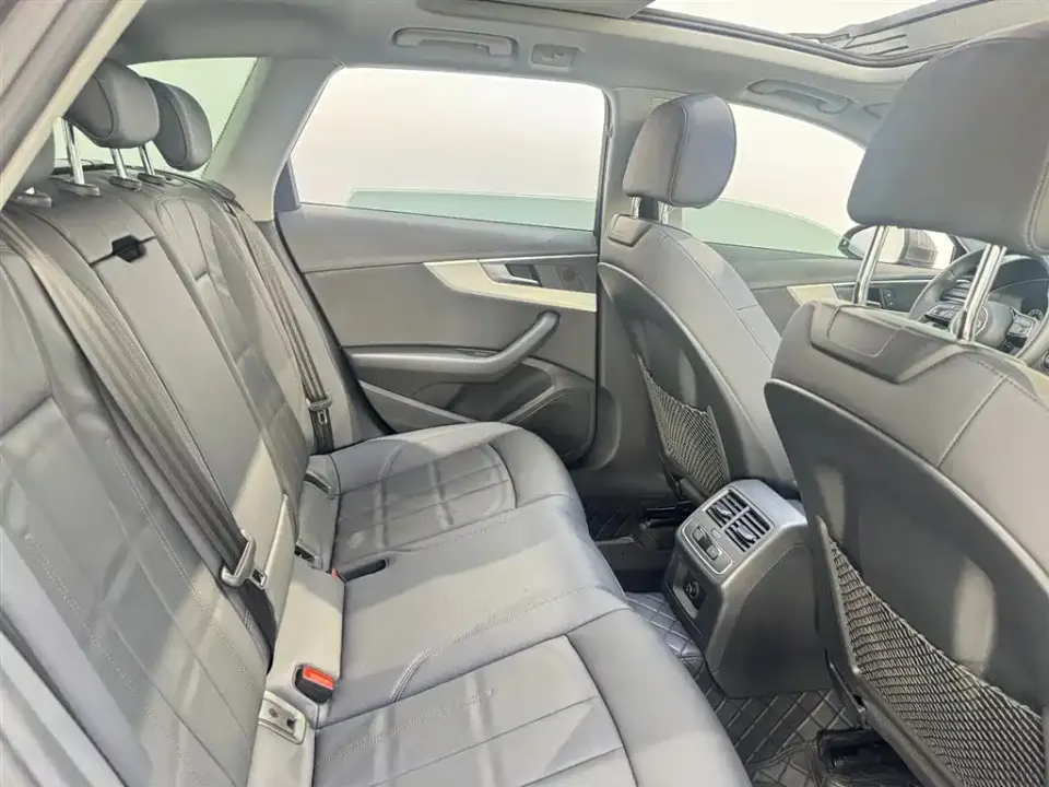 Audi A4 (Import)