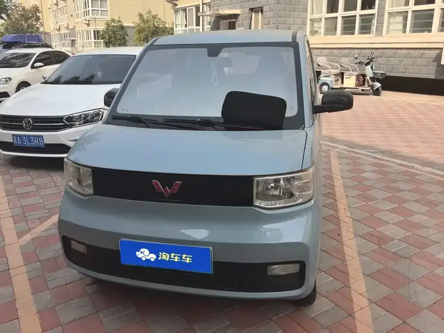 Wuling MINIEV