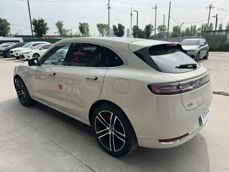 AITO AITO M5