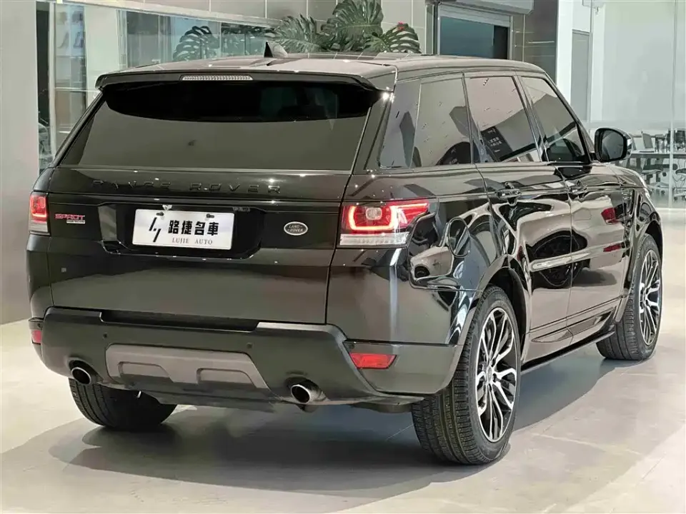 Land Rover Sport