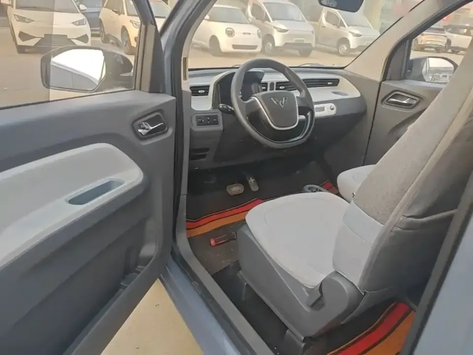 Wuling MINIEV