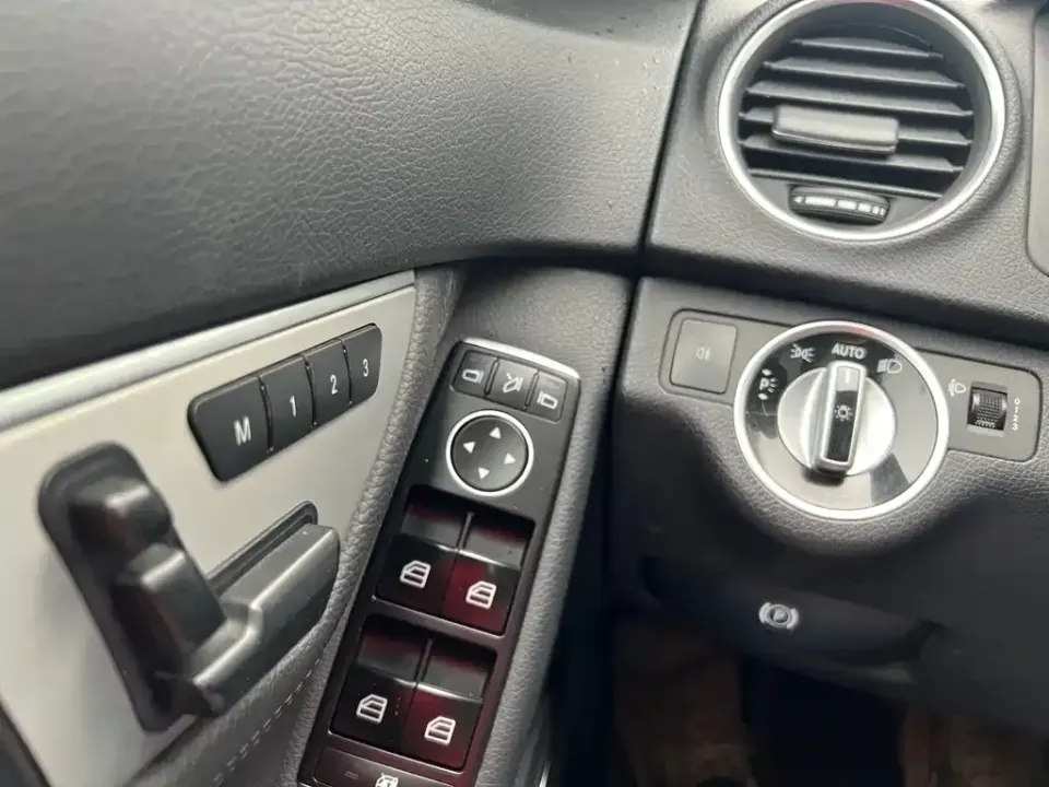 Mercedes-Benz C-Class (Import)