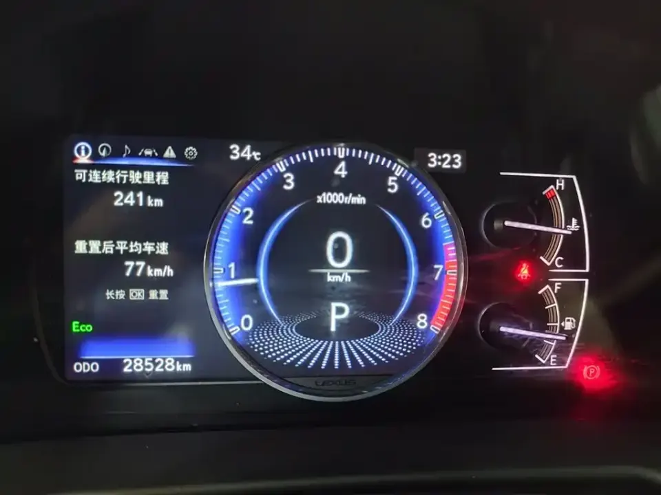 Lexus ES