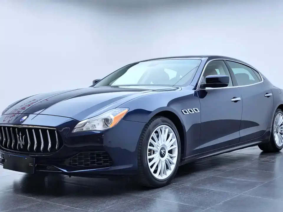 Maserati Quattroporte