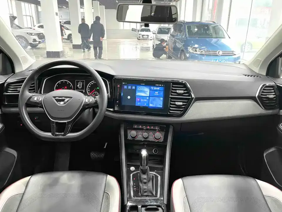 Jetta VS7
