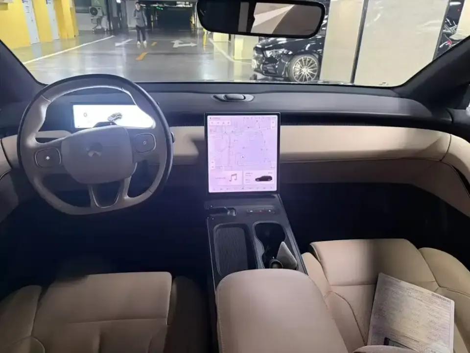 Nio ET5T