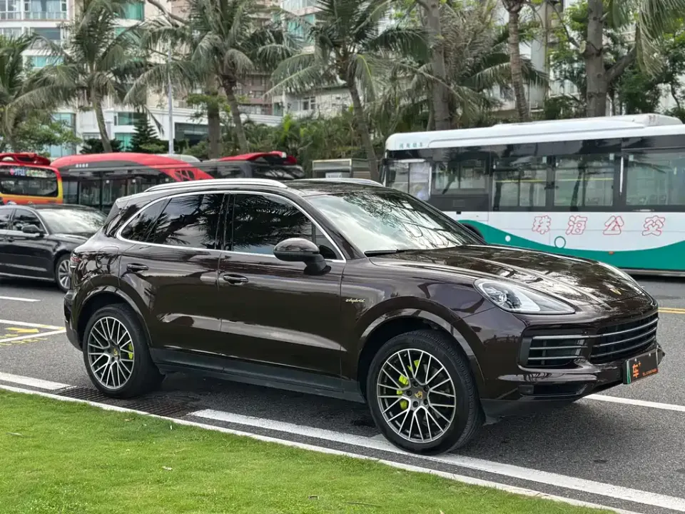 Porsche Cayenne Hybrid