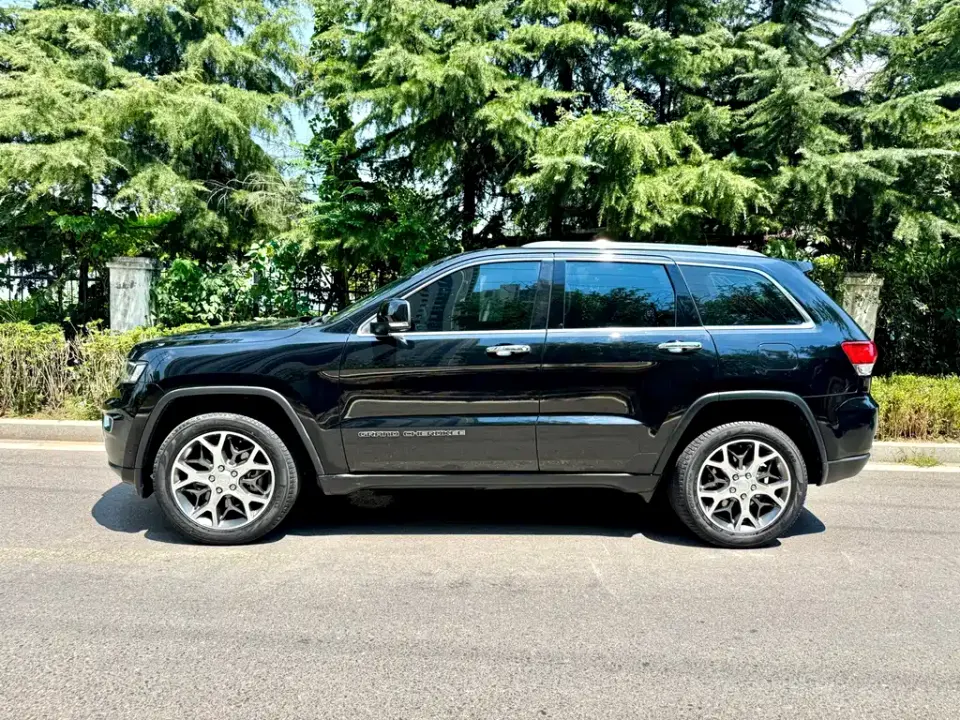 Jeep Grand Cherokee (Import)