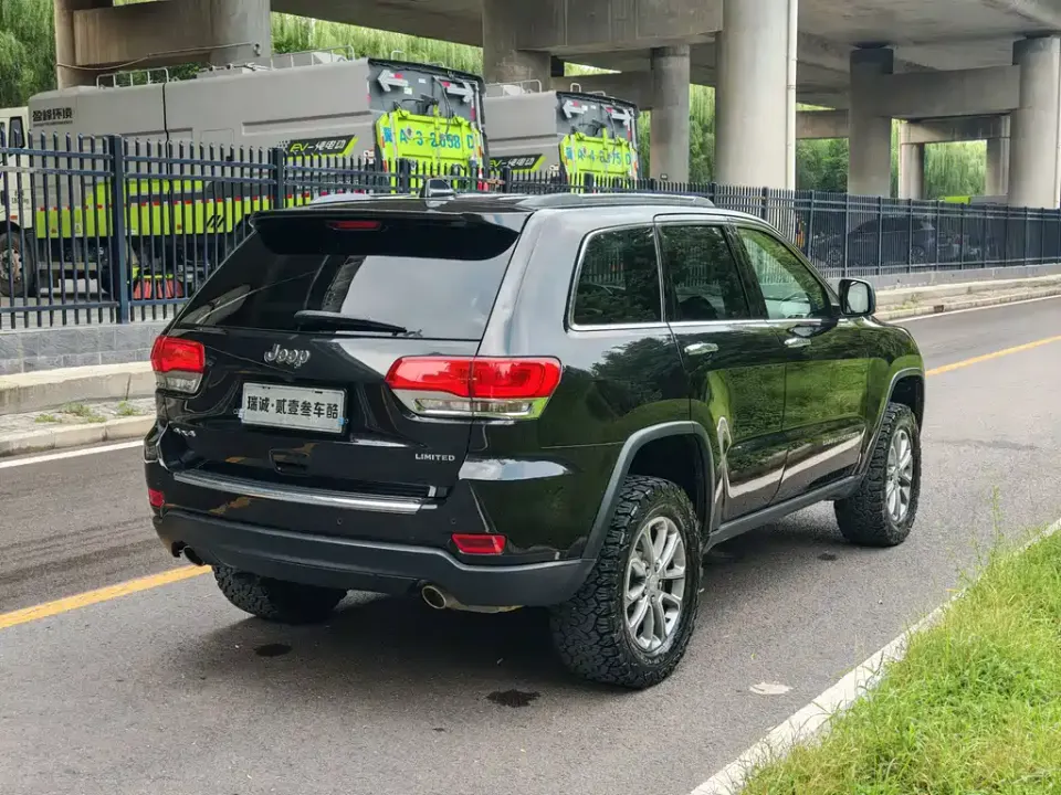 Jeep Grand Cherokee (Import)