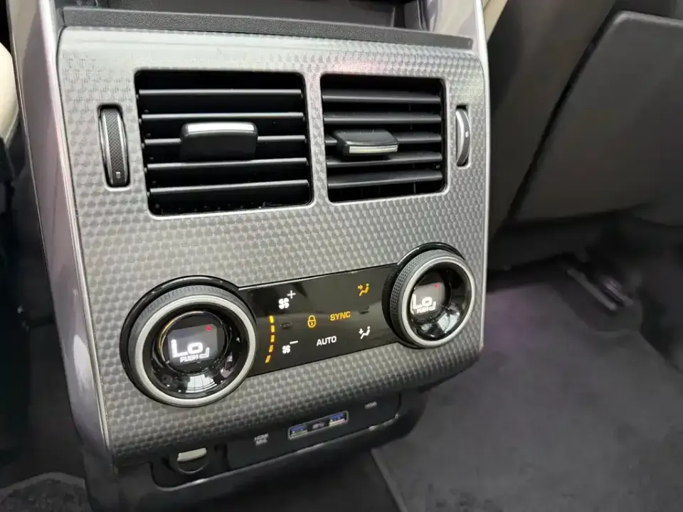 Land Rover Sport