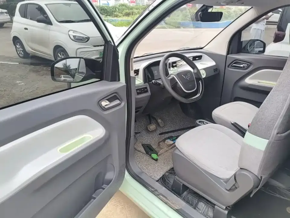 Wuling MINIEV