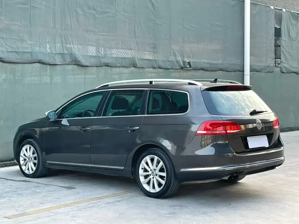 Volkswagen Magotan (Import)