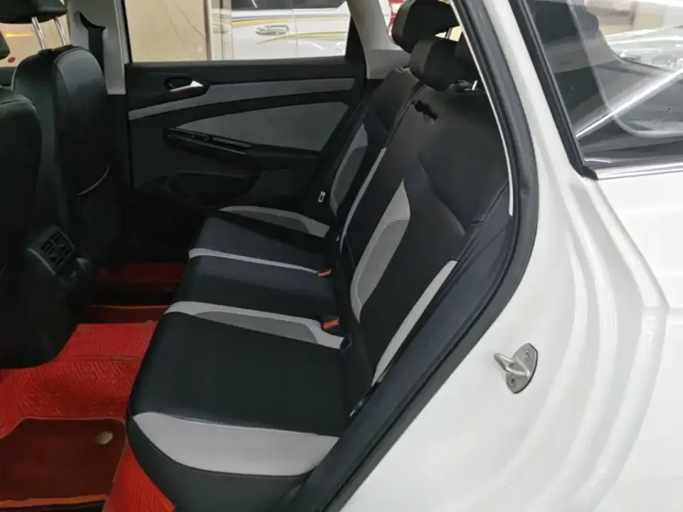 Jetta VS7