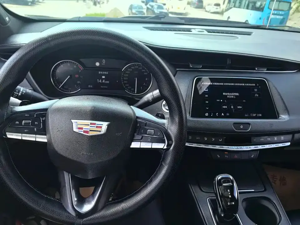 Cadillac XT4