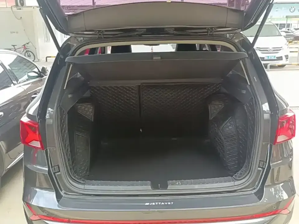 Jetta VS7
