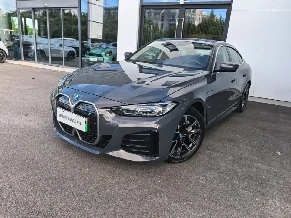 BMW i4