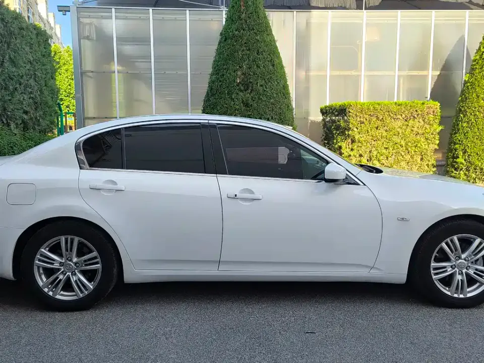 Infiniti G