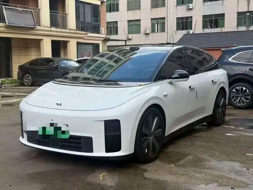 Li Li i6