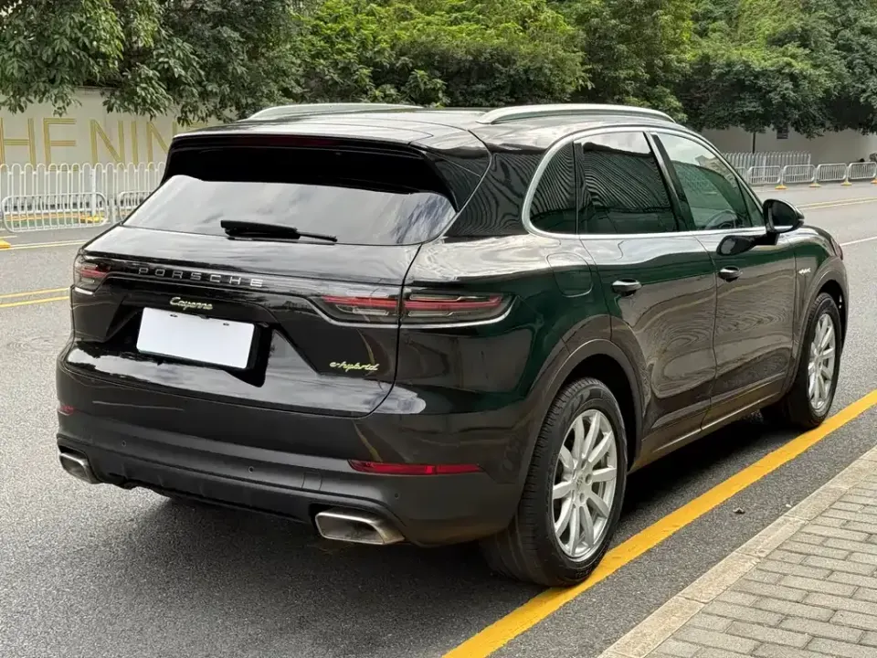 Porsche Cayenne Hybrid