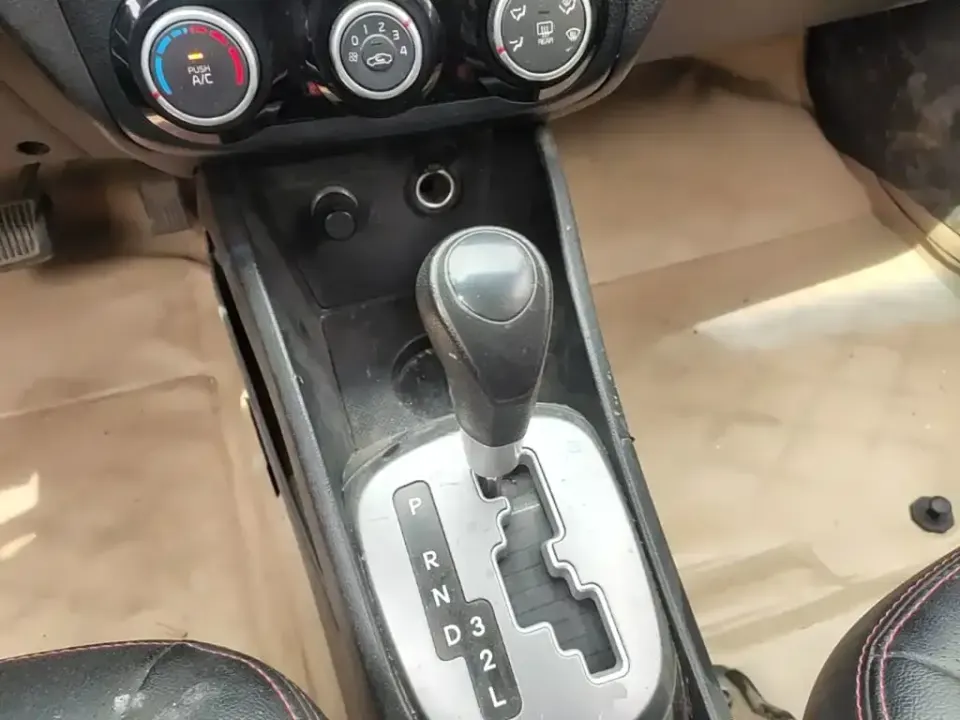 Kia K2