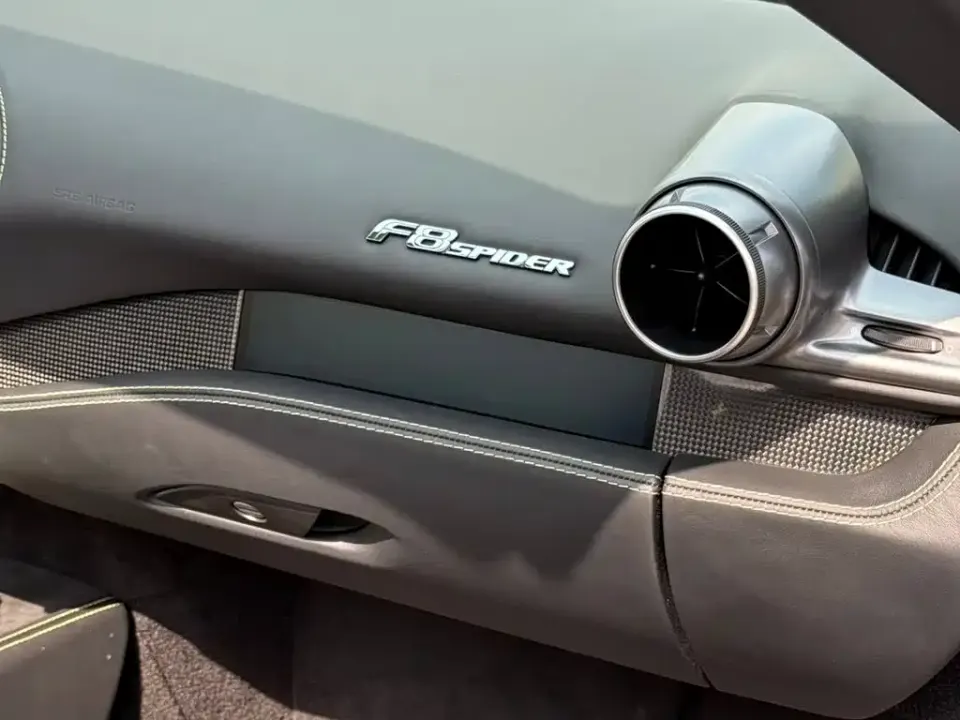 Ferrari F8