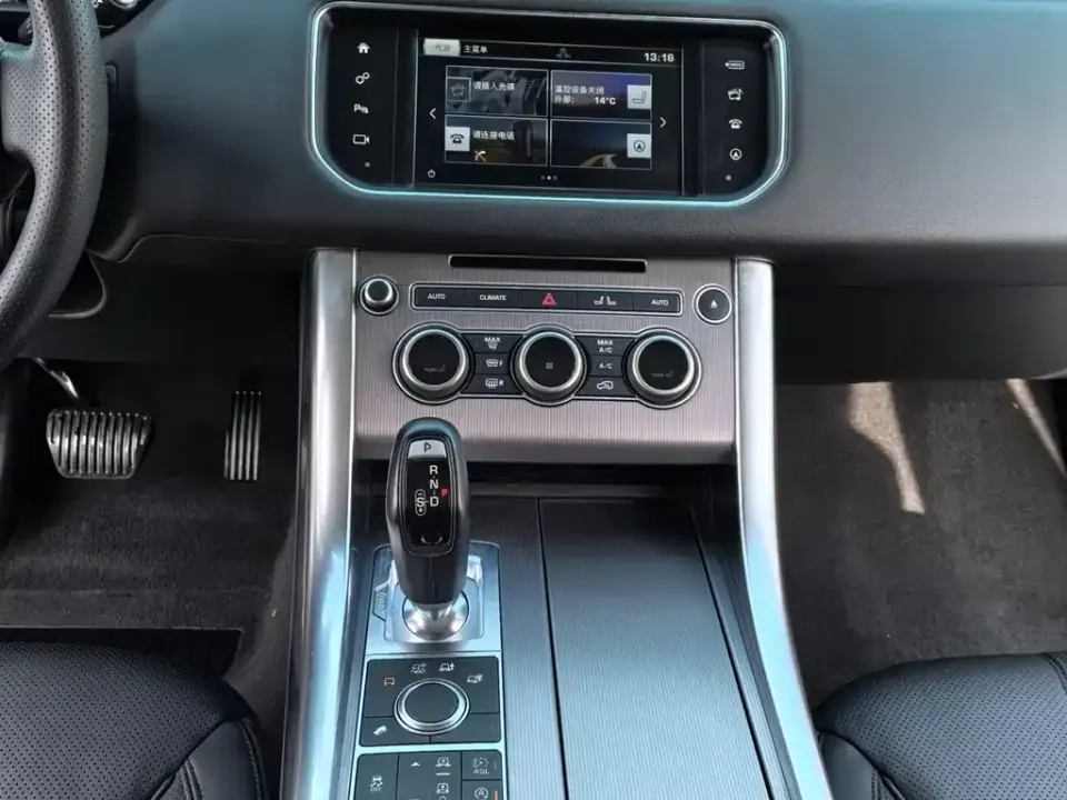 Land Rover Sport