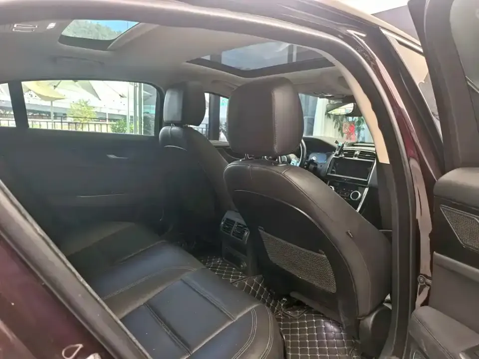 Jaguar XEL