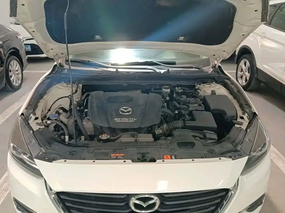 Mazda 3 Axela