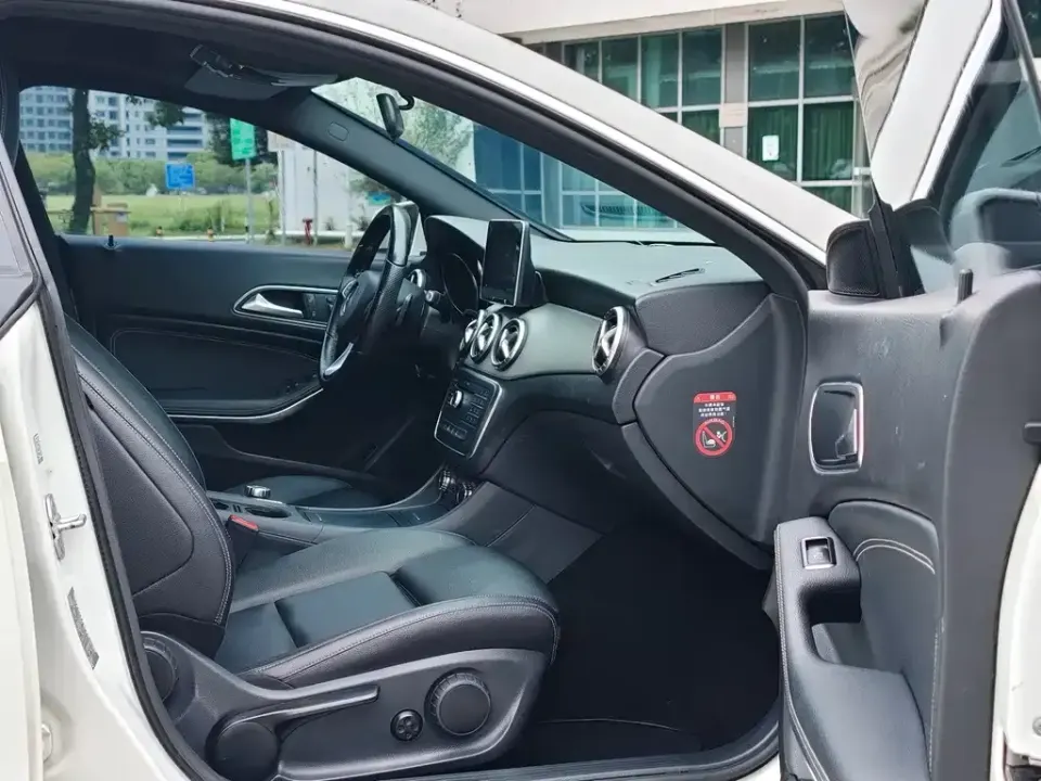 Mercedes-Benz CLA (Import)