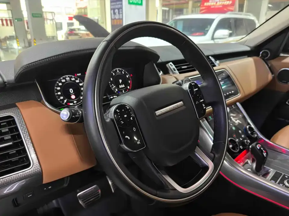 Land Rover Sport
