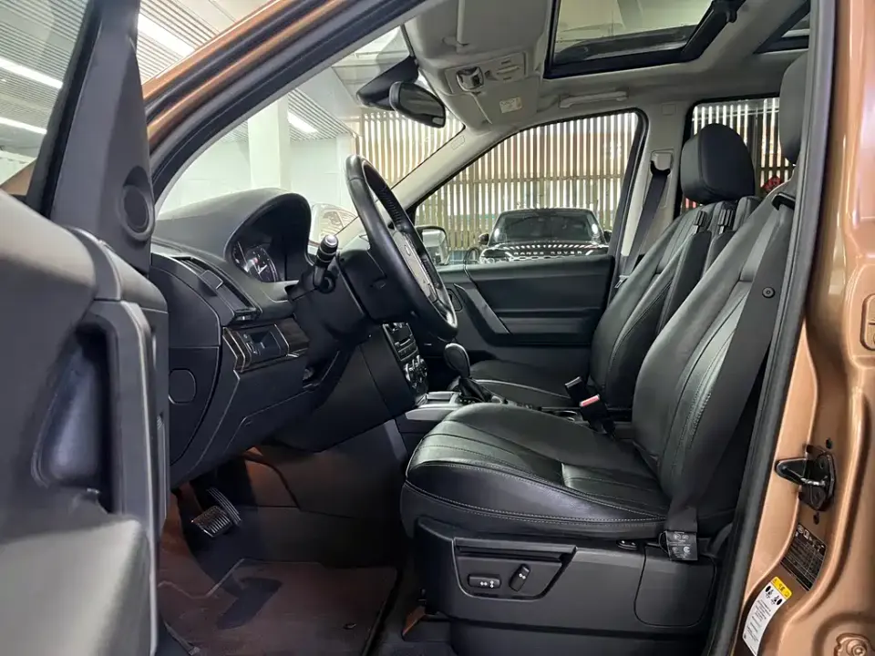 Land Rover Freelander 2