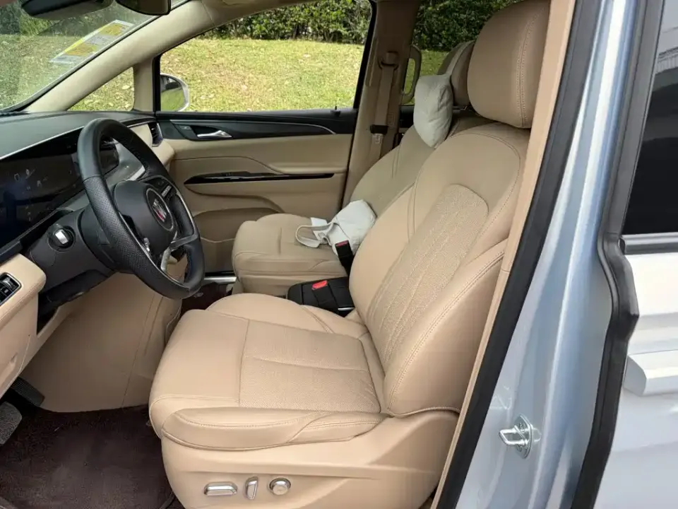 Buick GL8 Hybrid
