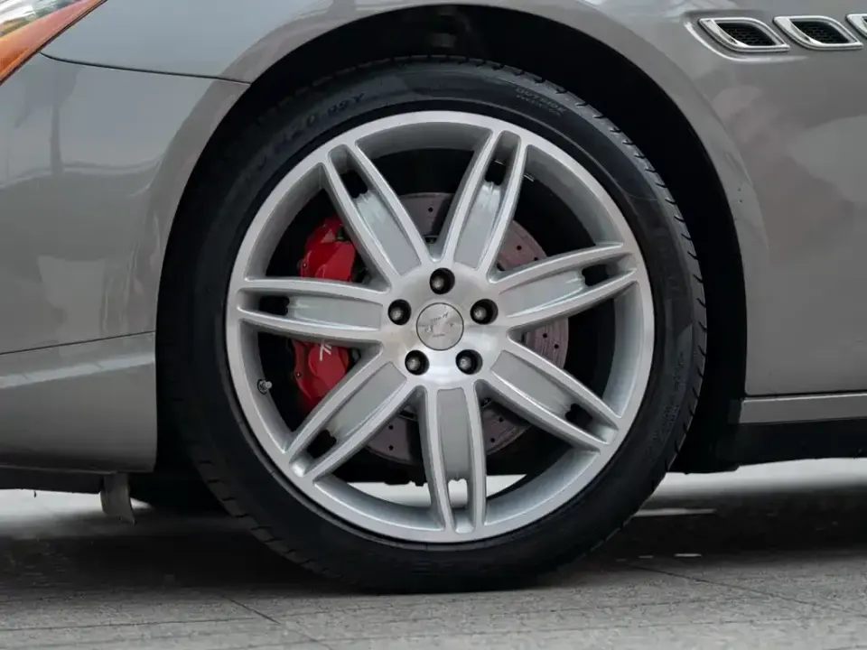 Maserati Quattroporte