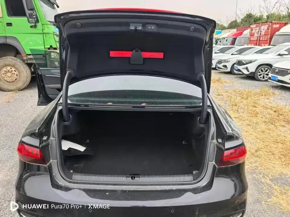 Audi A7L