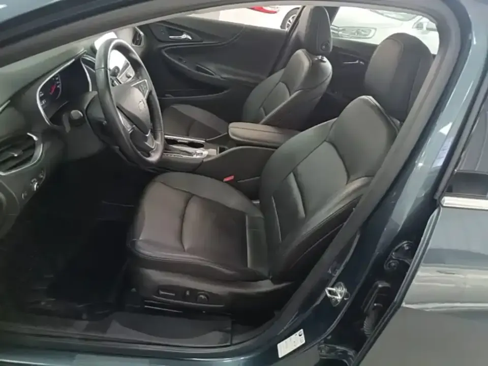 Chevrolet Malibu XL