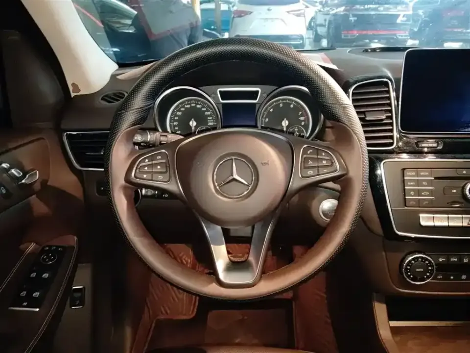 Mercedes-Benz GLE (Import)