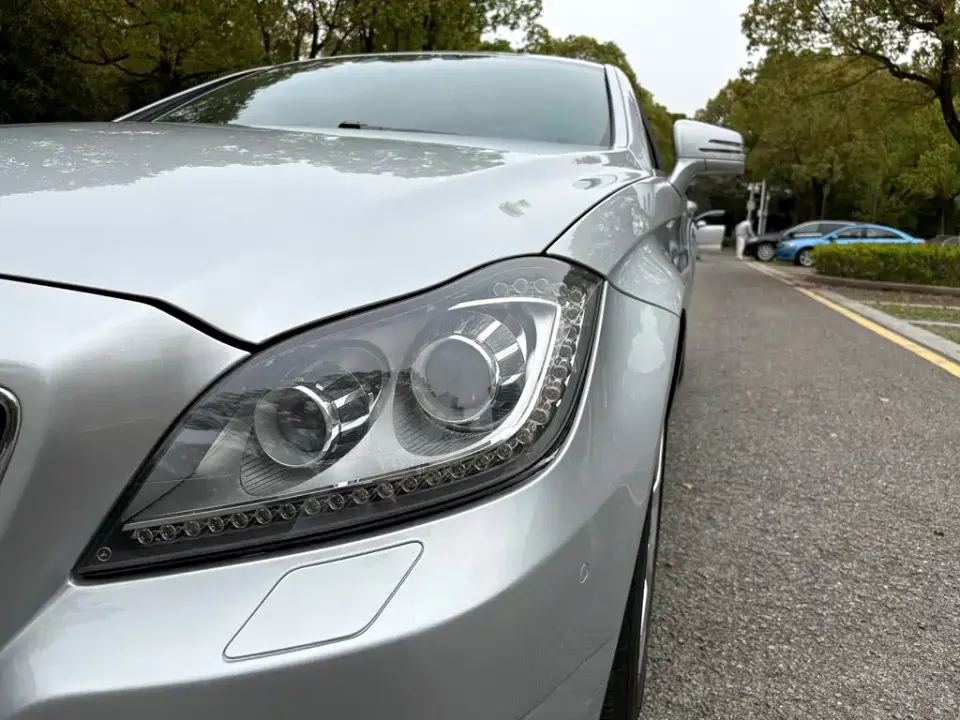 Mercedes-Benz CLS