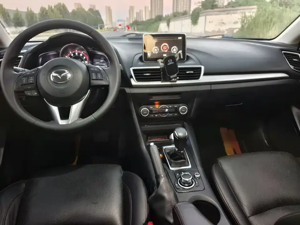 Mazda 3 Axela