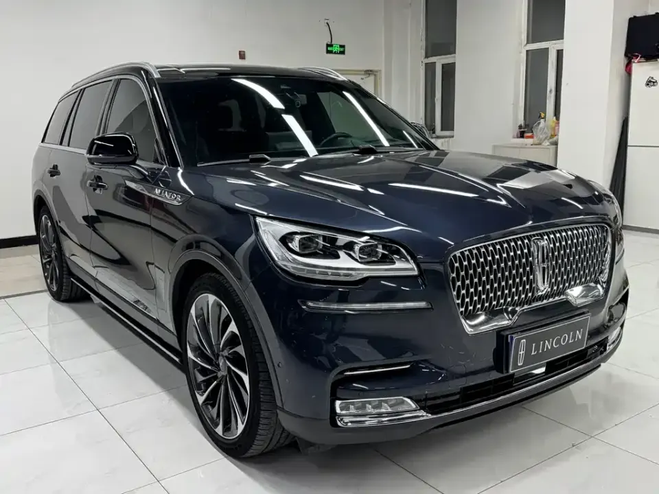 Lincoln Aviator