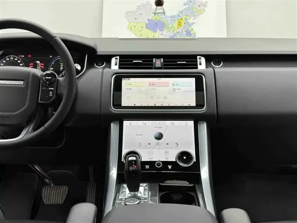 Land Rover Sport PHEV