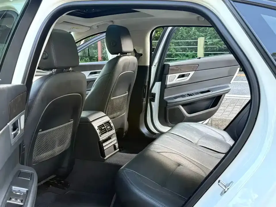 Jaguar XFL