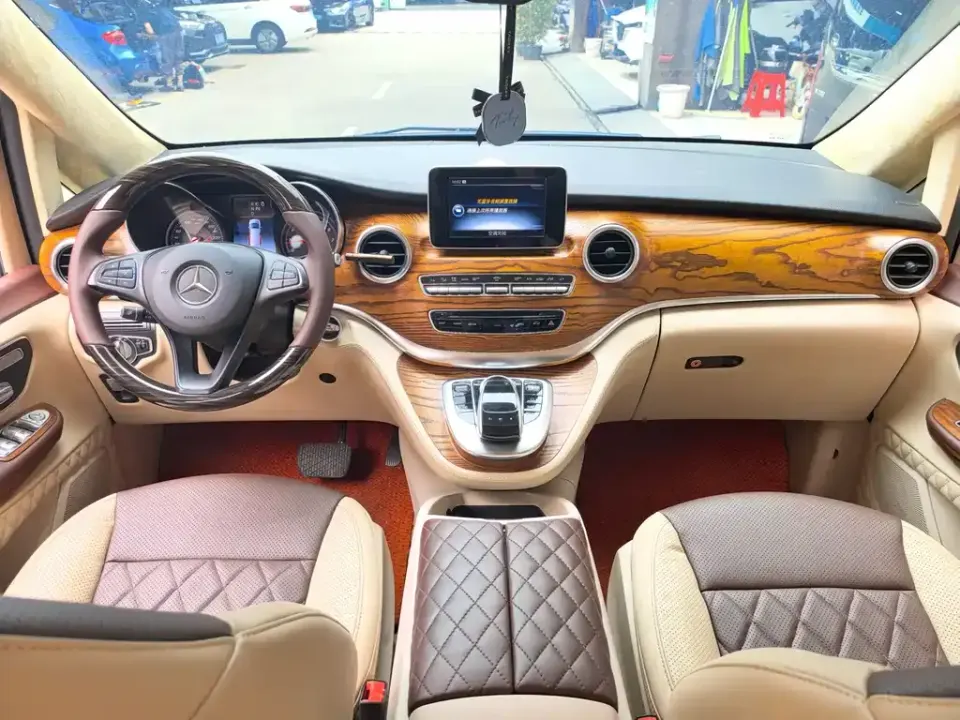 Mercedes-Benz V-Class
