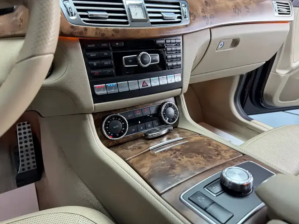 Mercedes-Benz CLS