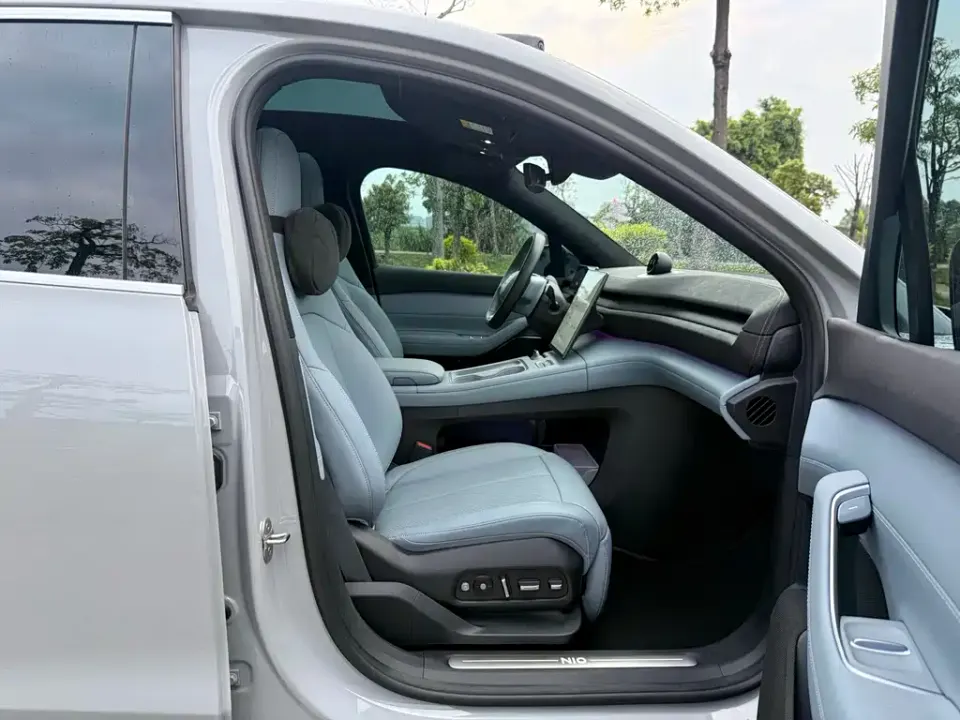 Nio EC6