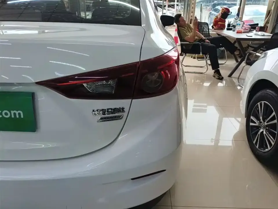 Mazda 3 Axela