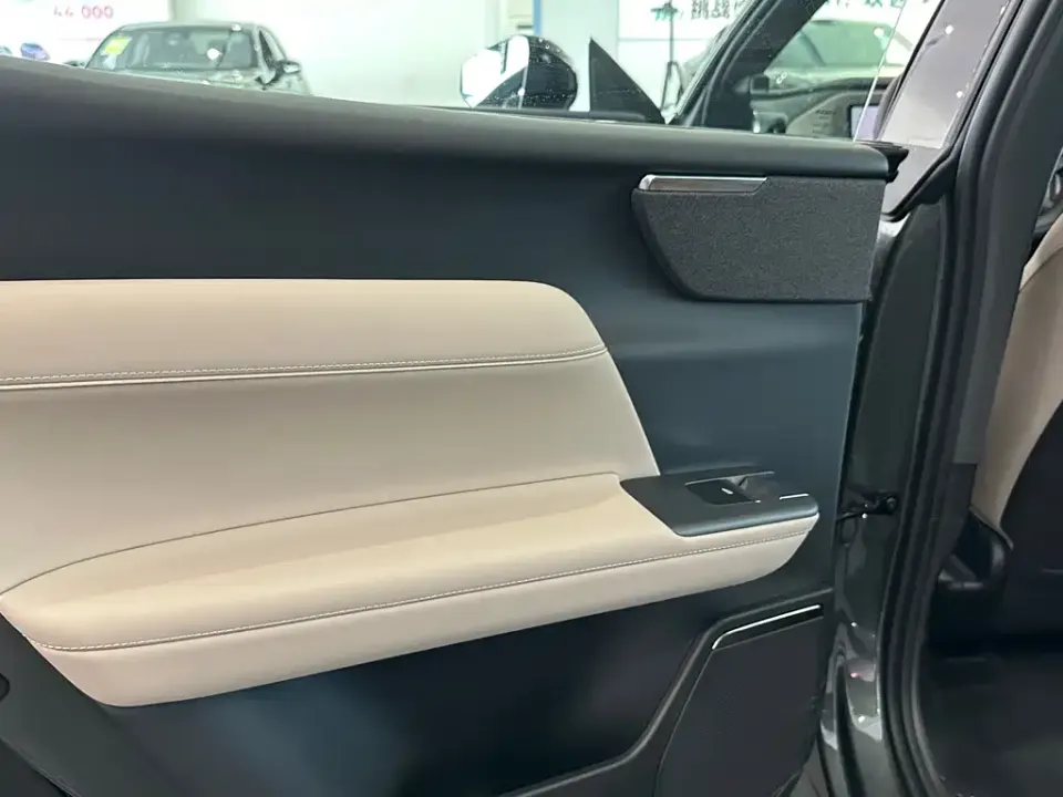Volvo XC70 PHEV
