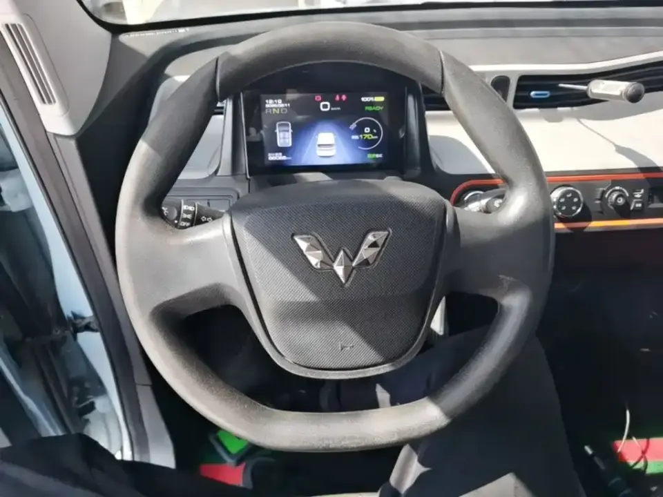 Wuling MINIEV