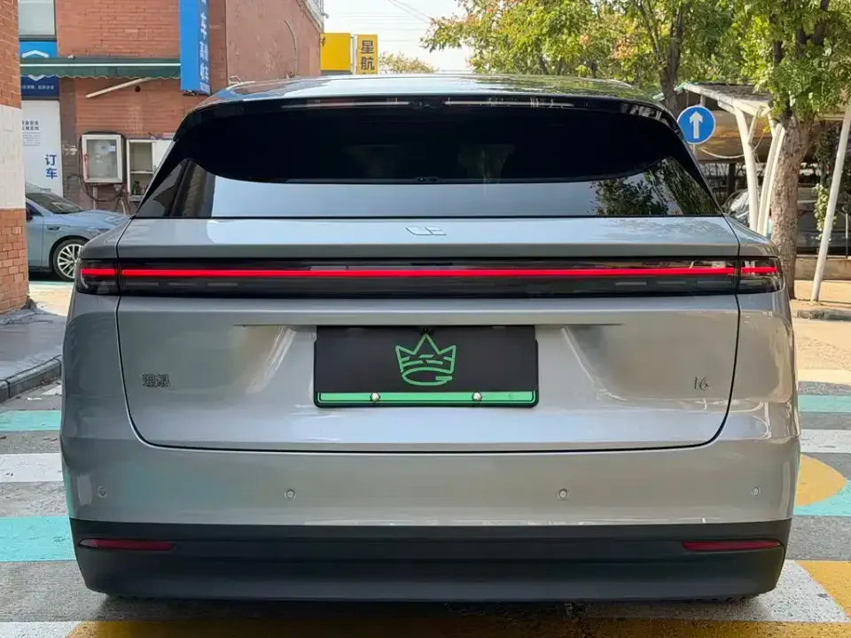 Li Li i6